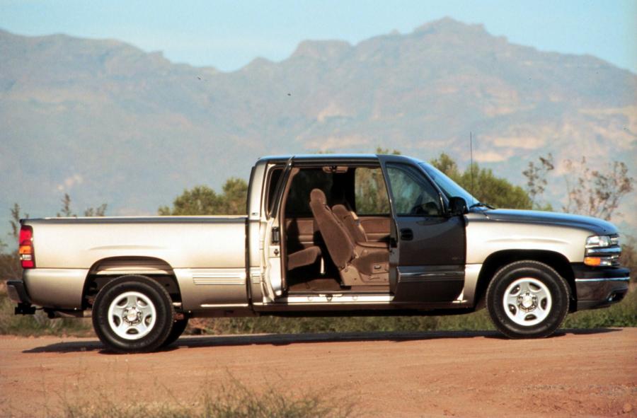 Chevrolet Silverado 1999 года  (фото 14 из 61)